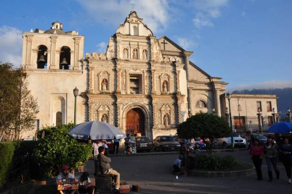 A praça central da bela Quetzaltenago, mais conhecida como Xela, na Guatemala